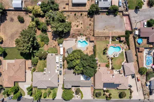 Yucaipa, CA 92399,12907 Linn