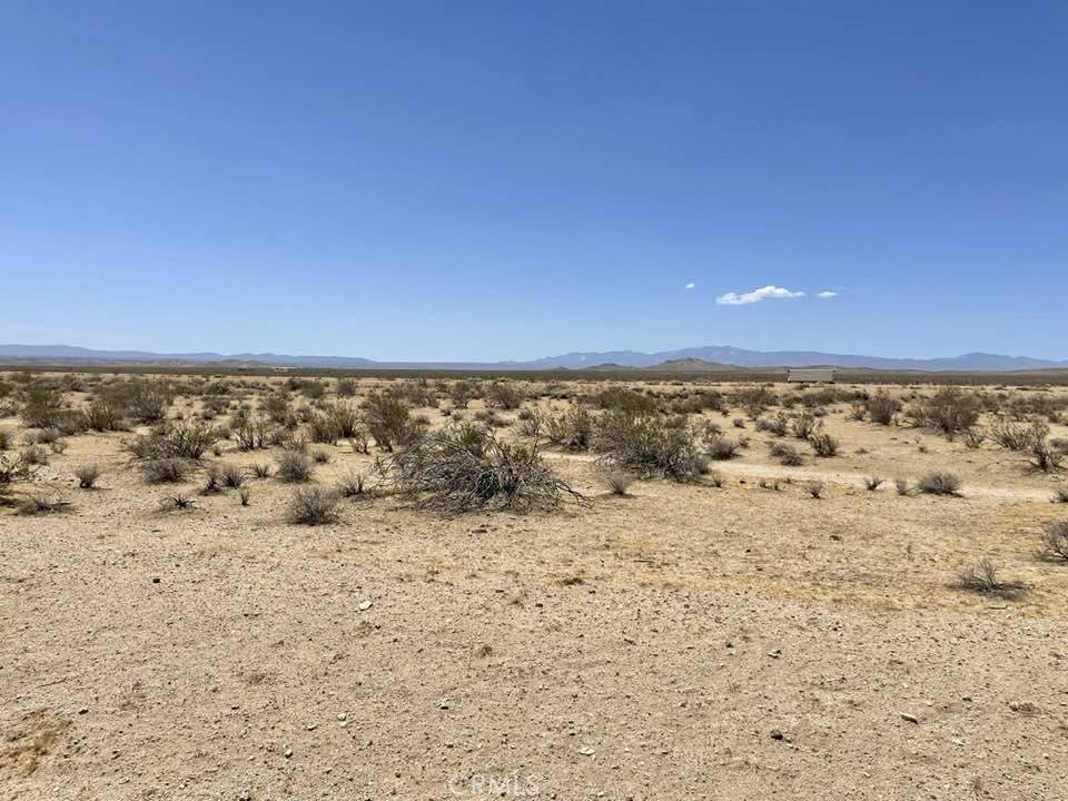 Adelanto, CA 92301,0 Crestview DR