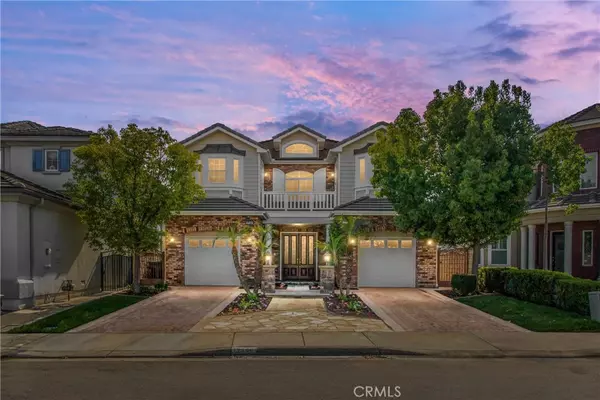 17166 Santa Cruz CT, Yorba Linda, CA 92886