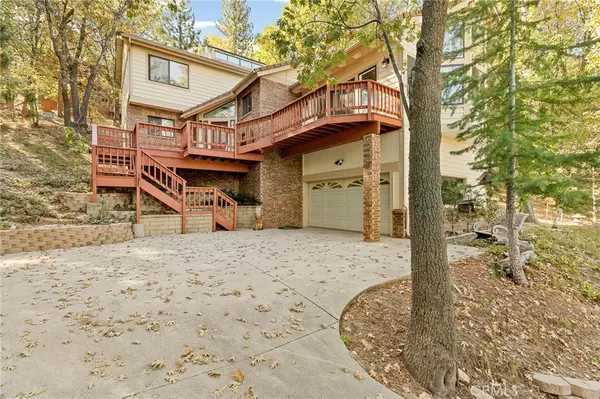Running Springs, CA 92382,30137 Pixie DR