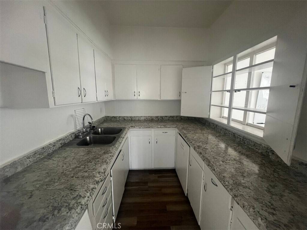 San Bernardino, CA 92401,805 N D ST