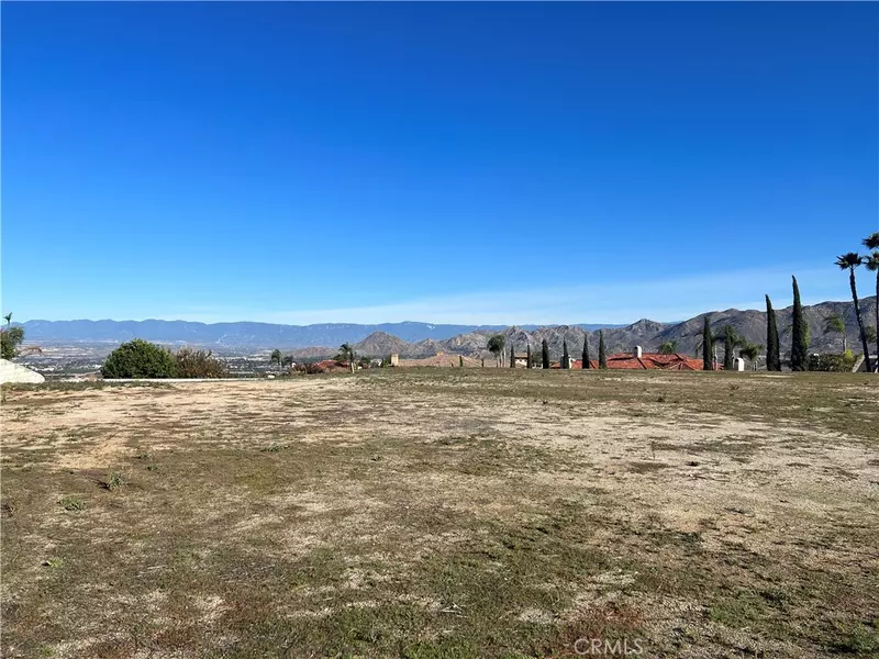 6204 Claridge DR, Riverside, CA 92506