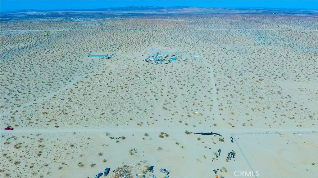 Phelan, CA 92371,10 Sandstone