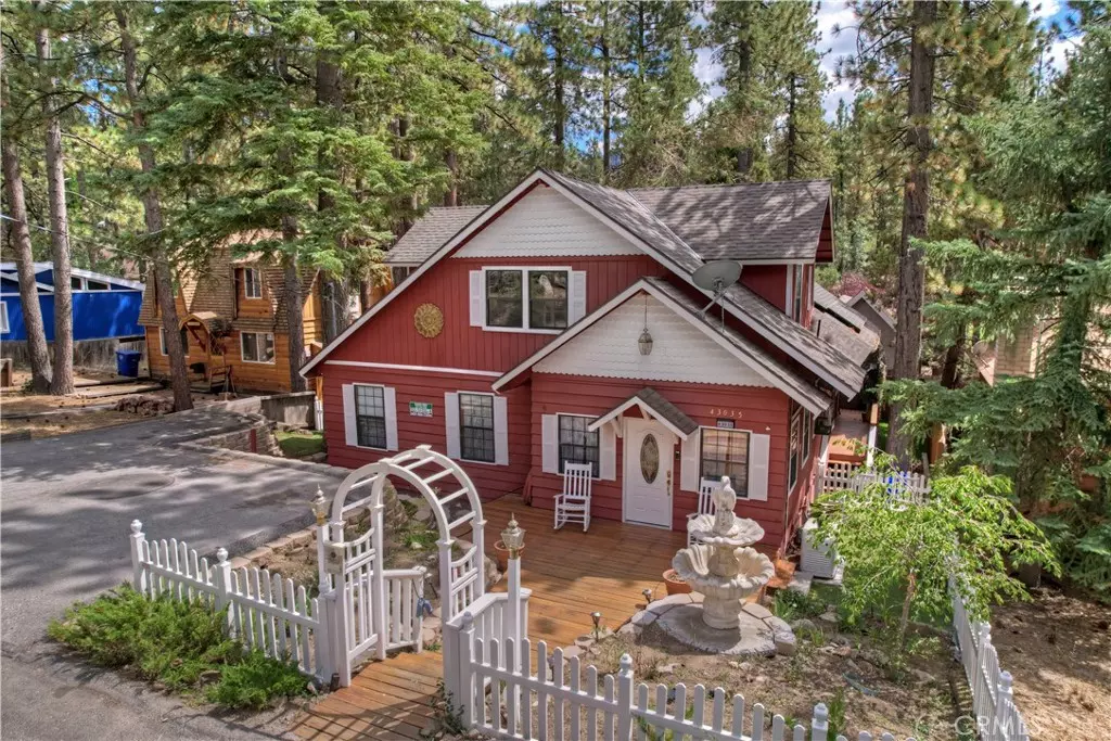 Big Bear Lake, CA 92315,43035 Encino RD