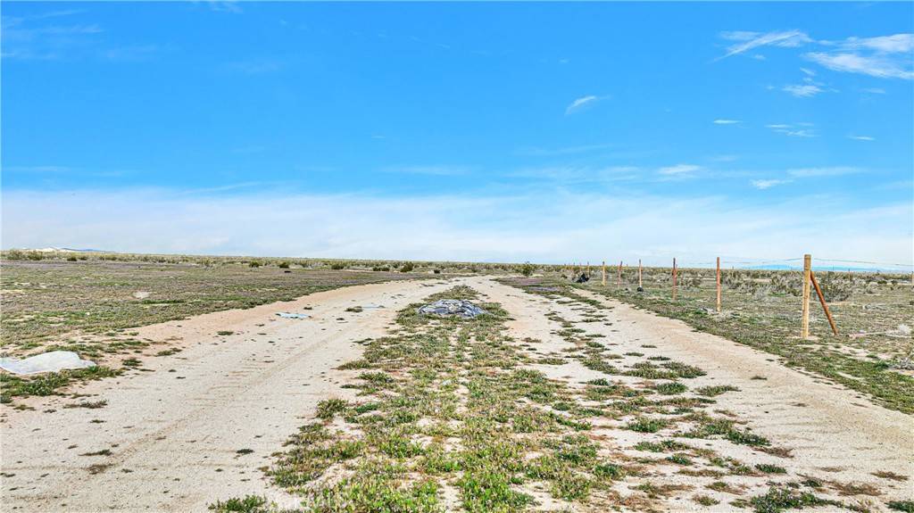 Adelanto, CA 92301,0 Trenton RD