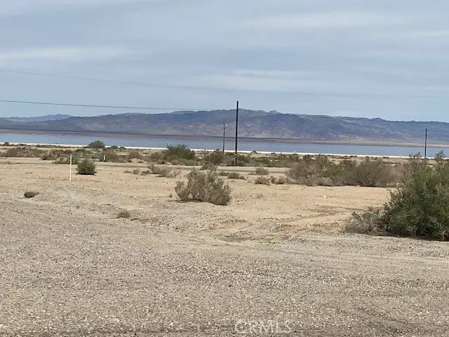 Salton City, CA 92274,2541 Rainbow DR