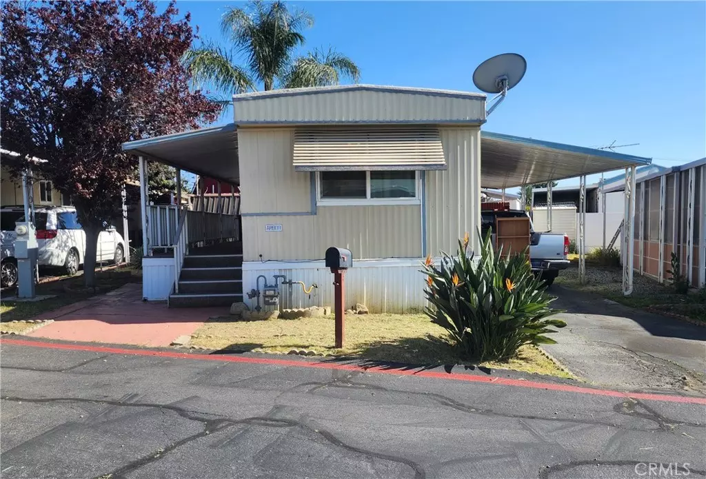 Yucaipa, CA 92399,34480 County Line Rd #14