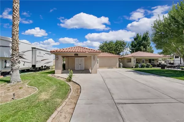 11611 Ridgemark RD, Apple Valley, CA 92308