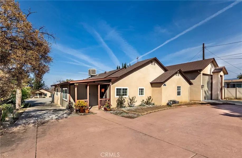 11820 2nd ST, Yucaipa, CA 92399