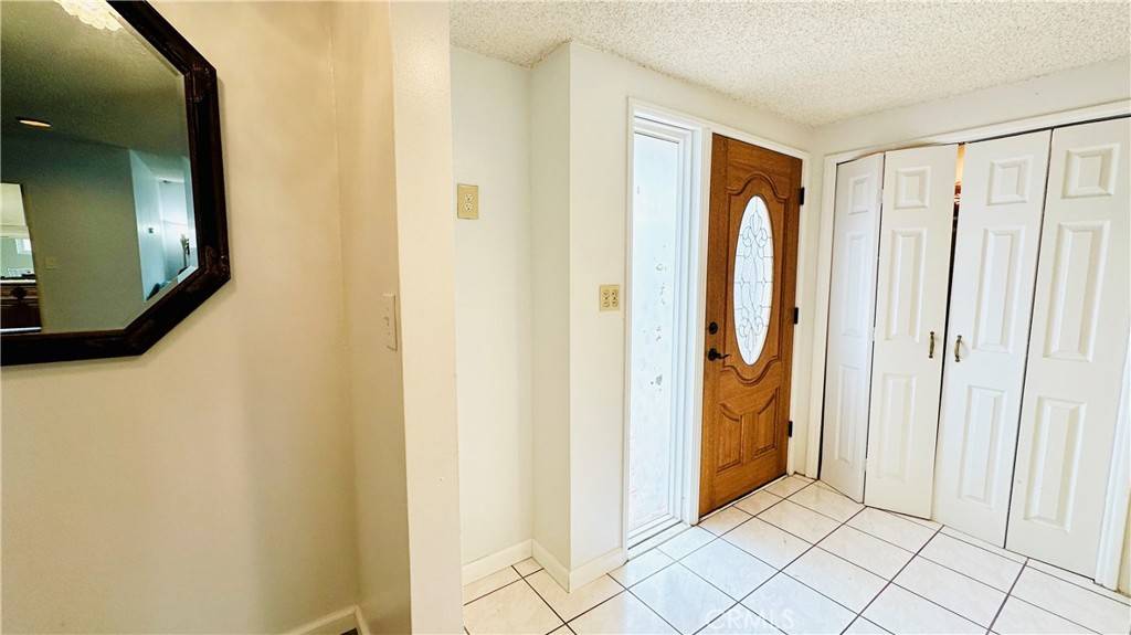Hawthorne, CA 90250,2517 W 118th PL