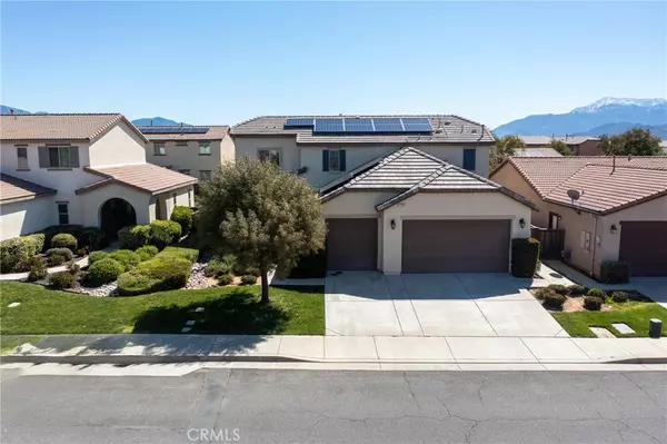 1208 Houstonia LN, Beaumont, CA 92223