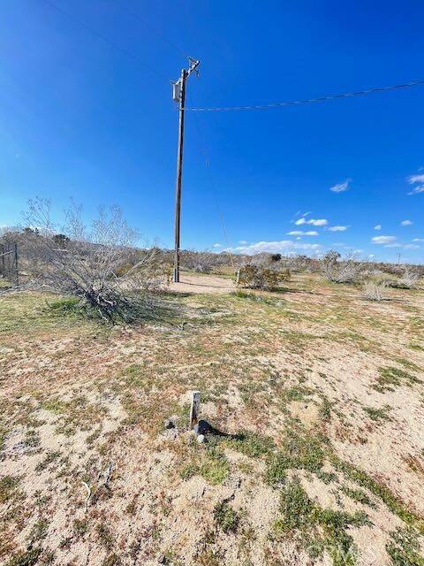 Landers, CA 92285,0 Yellowknife RD