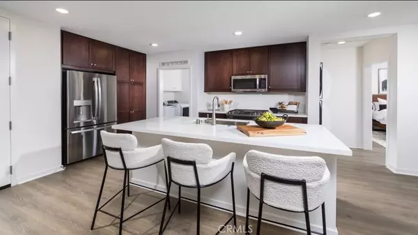 Ontario, CA 91764,4102 E Axis Privado #205