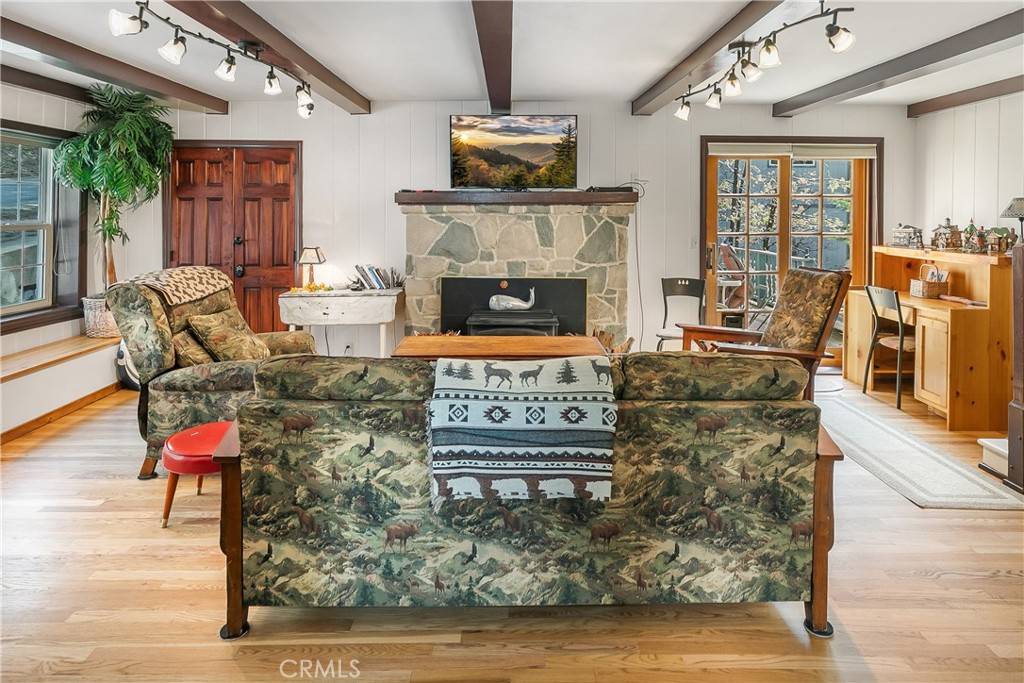 Running Springs, CA 92382,2726 View DR