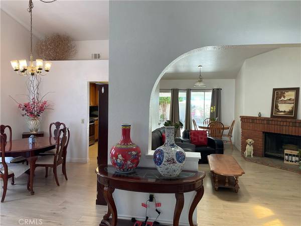 Redlands, CA 92374,315 Hartford CIR