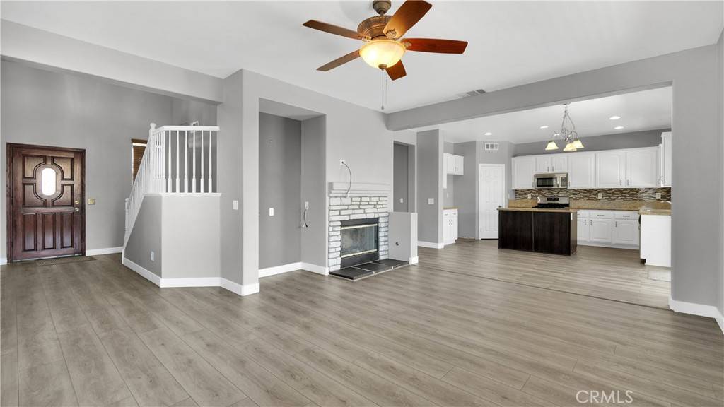 Hesperia, CA 92344,9106 Galangal AVE