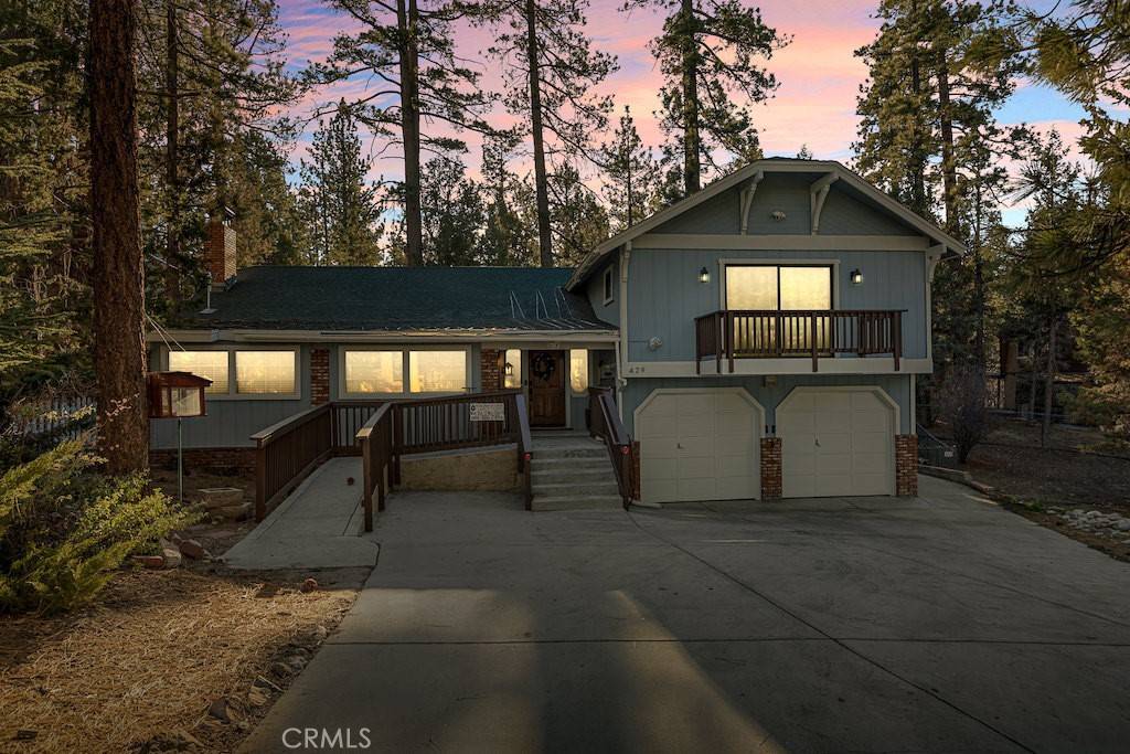 Big Bear Lake, CA 92315,429 Crater Lake RD