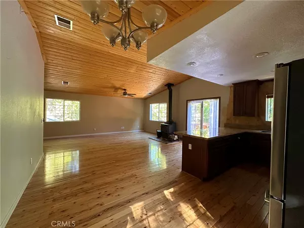 Forest Falls, CA 92339,40913 Maple DR