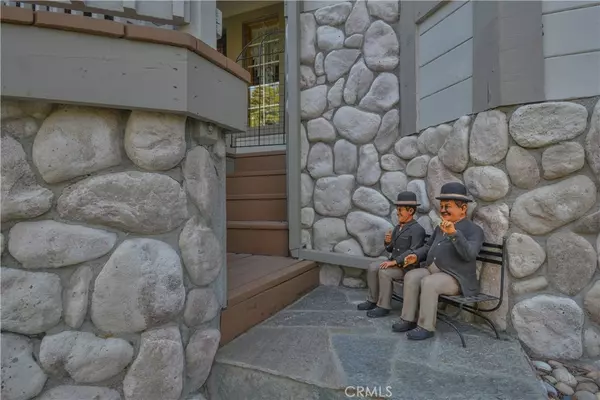 Lake Arrowhead, CA 92352,196 N Fairway DR