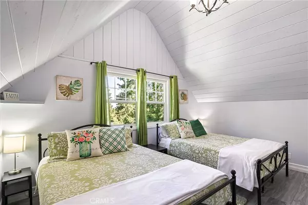 Lake Arrowhead, CA 92352,28281 Arbon LN