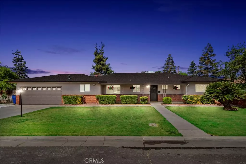 Clovis, CA 93612,26 Cole AVE