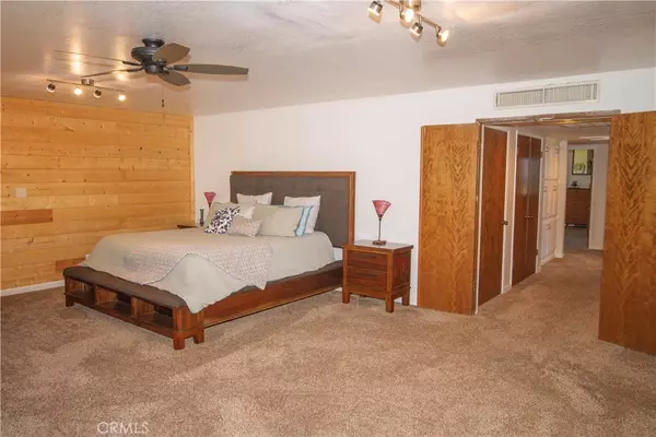 Squaw Valley, CA 93675,32185 Tumbleweed LN