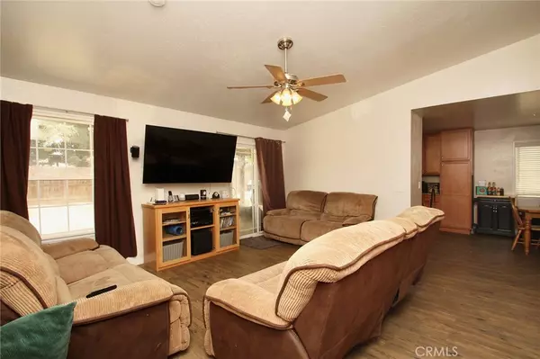Visalia, CA 93277,2124 S Conyer CT