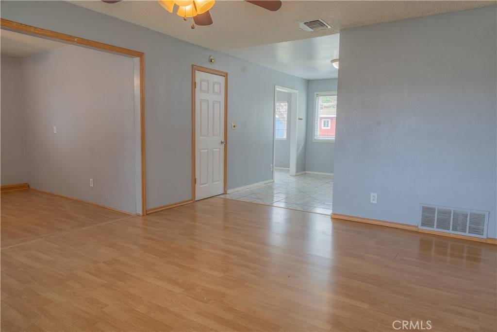 Parlier, CA 93648,130 J ST