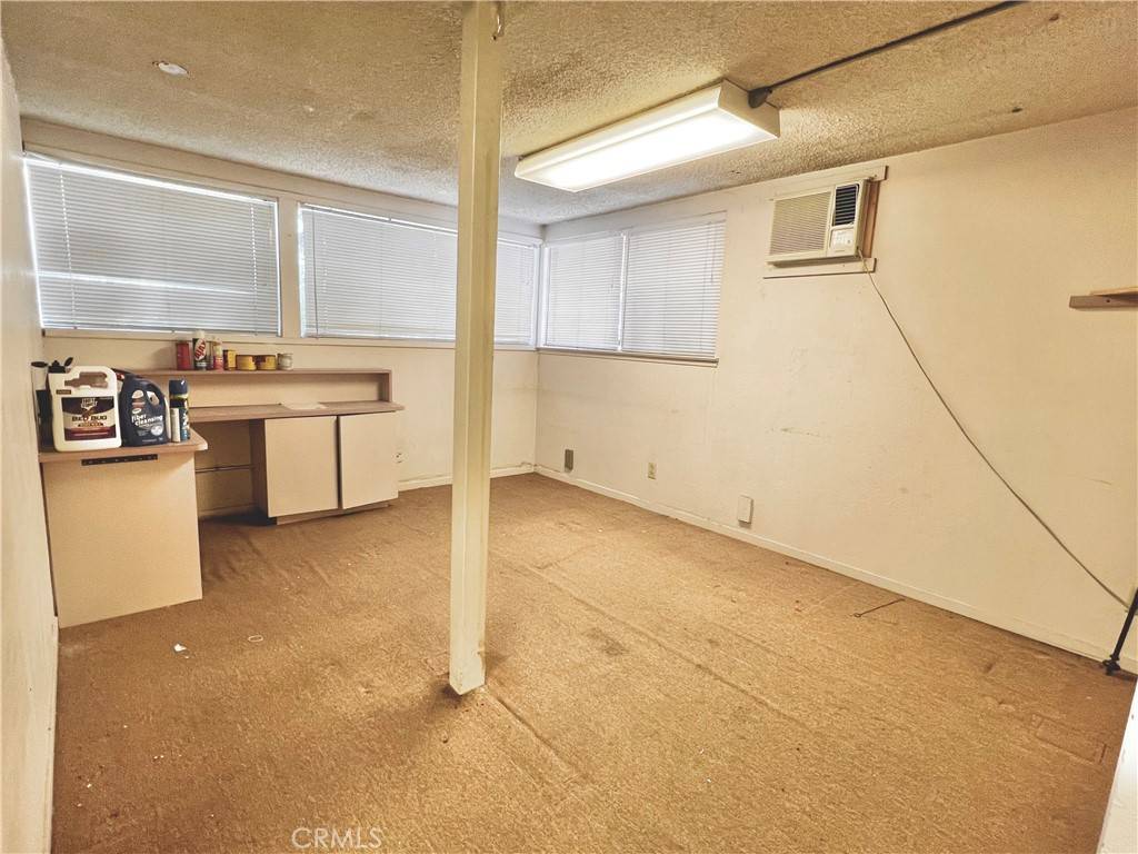 Fresno, CA 93704,440 E Shields AVE