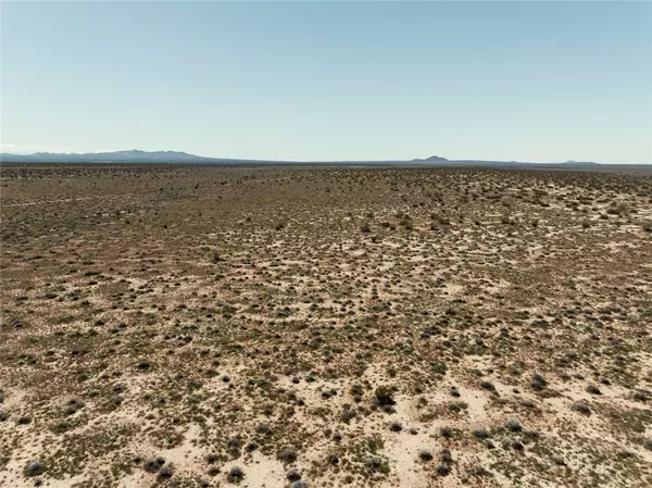1 Macon RD, Helendale, CA 92342