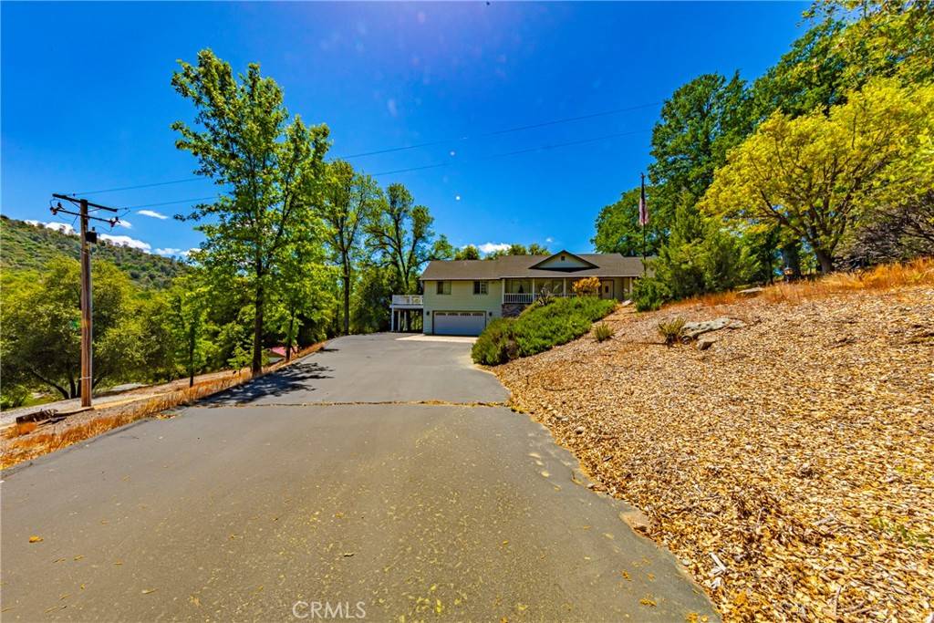 Oakhurst, CA 93644,41715 River Falls RD