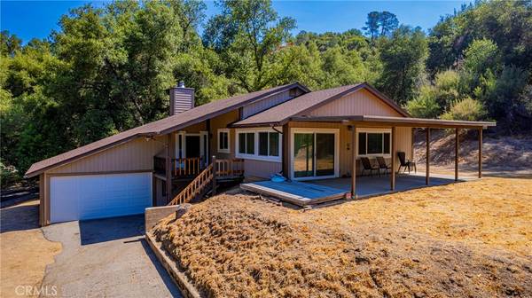 41243 Pamela PL, Oakhurst, CA 93644