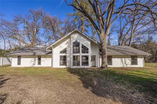 39627 Brandywine LN, Oakhurst, CA 93644