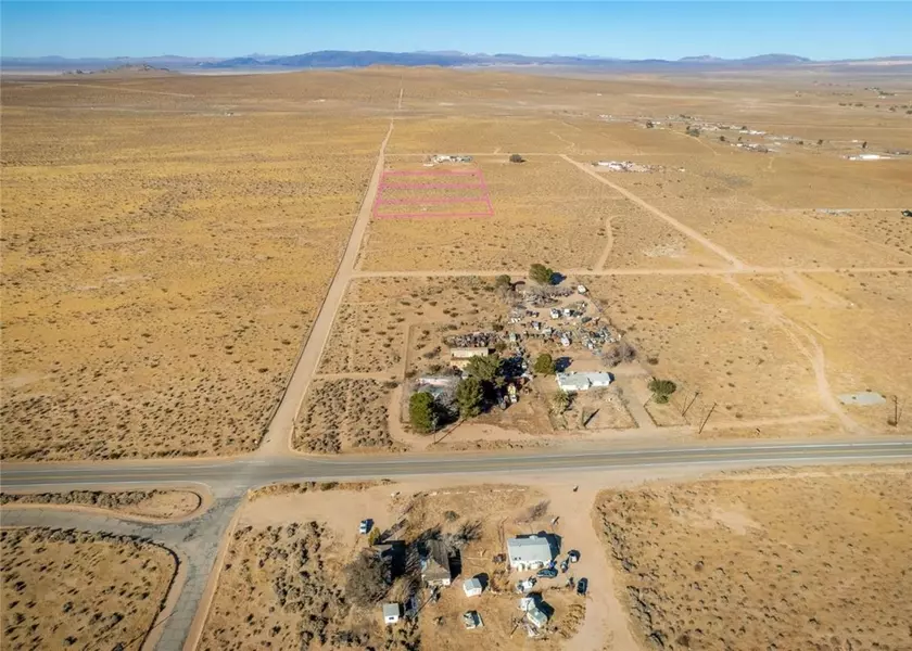 37201 Valley Wells RD, Hinkley, CA 92347