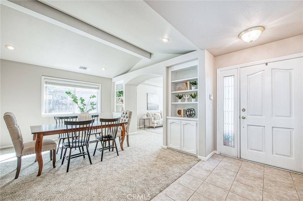 Clovis, CA 93612,365 W Vartikian AVE