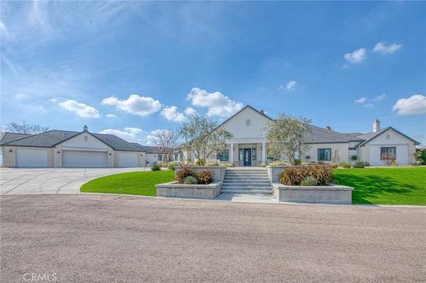 18300 Watts Valley RD, Sanger, CA 93657