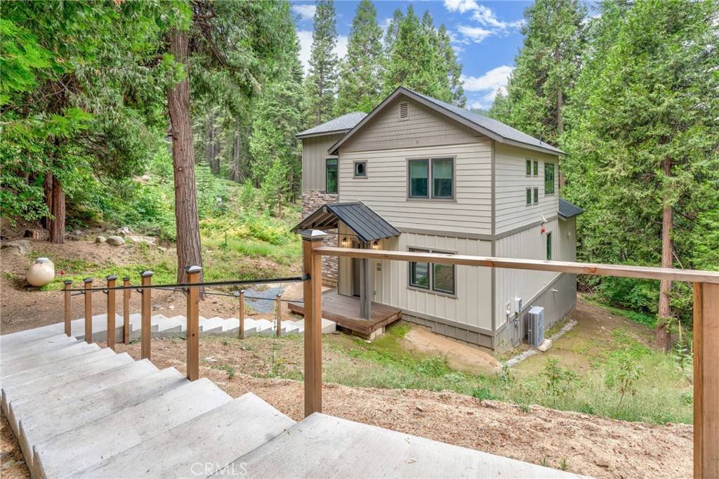 Yosemite, CA 95389,7190 Yosemite Park WAY