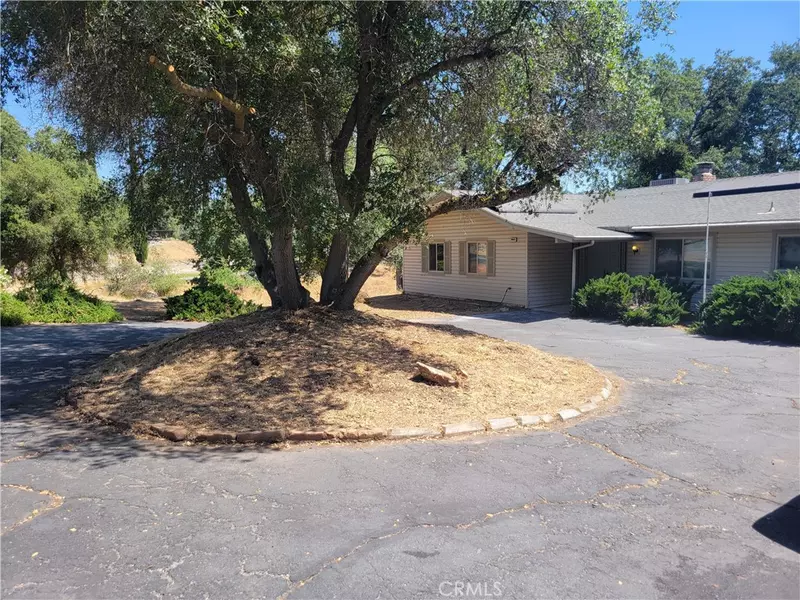 30685 Yosemite Springs Parkway, Coarsegold, CA 93614