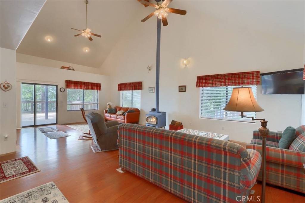 Yosemite, CA 95389,7501 7503 Yosemite Park WAY