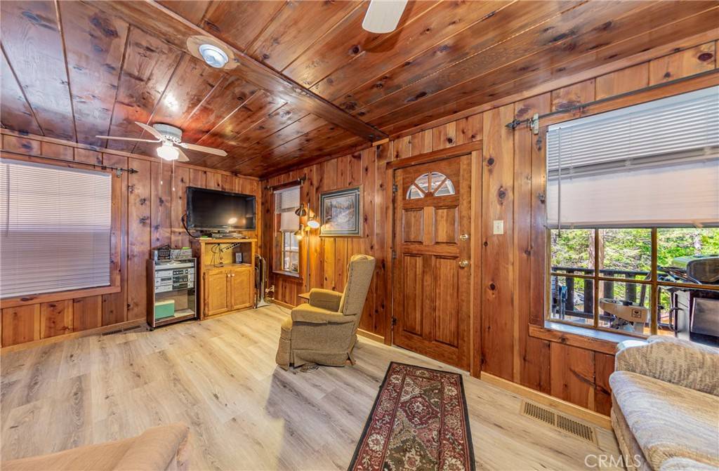 Oakhurst, CA 93644,50054 Poplar RD