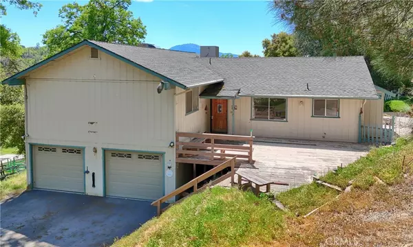 42275 Buckeye RD, Oakhurst, CA 93644