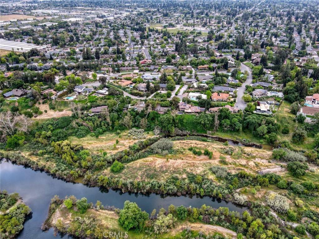 Fresno, CA 93711,1409 W Big Sandy RD