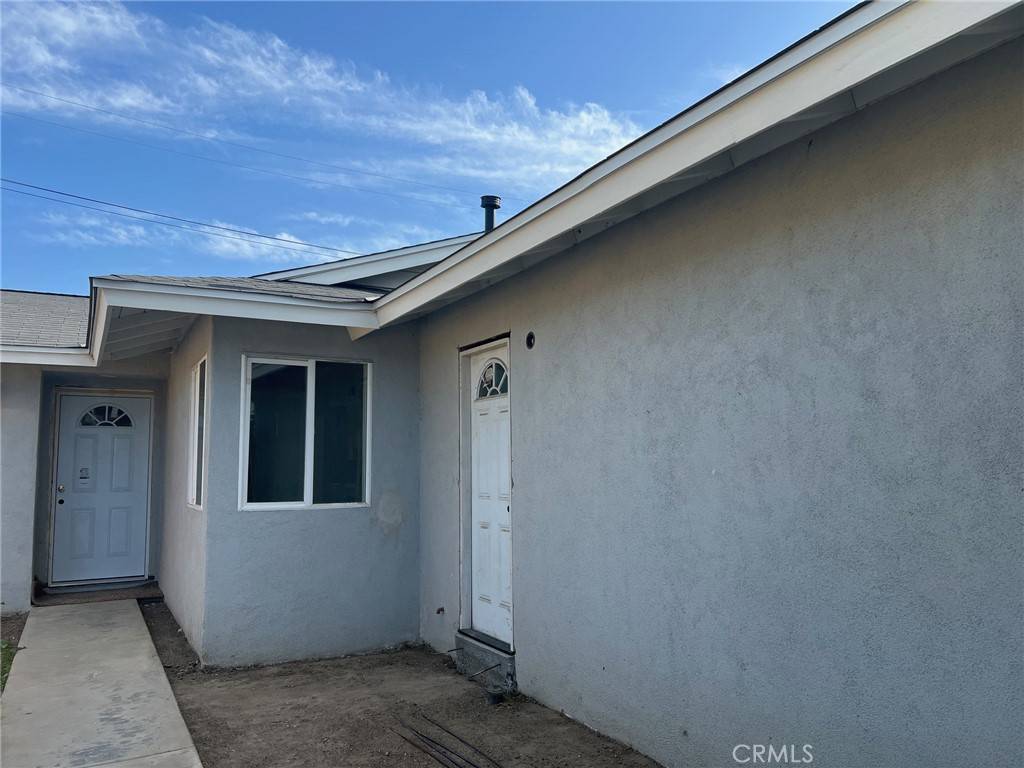 1565 Bluejay CIR, Hanford, CA 93230