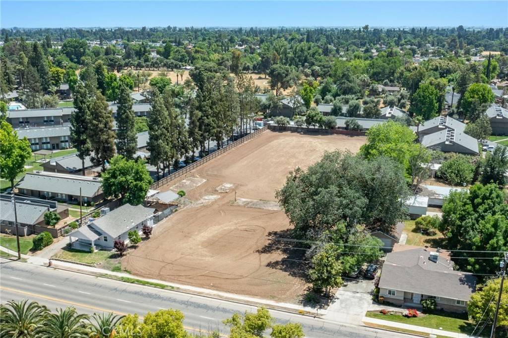 Fresno, CA 93727,5458 E Tulare ST