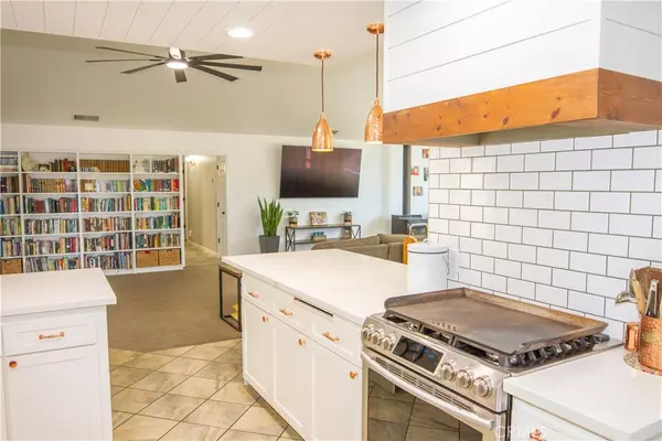 Squaw Valley, CA 93675,33708 Bronco LN