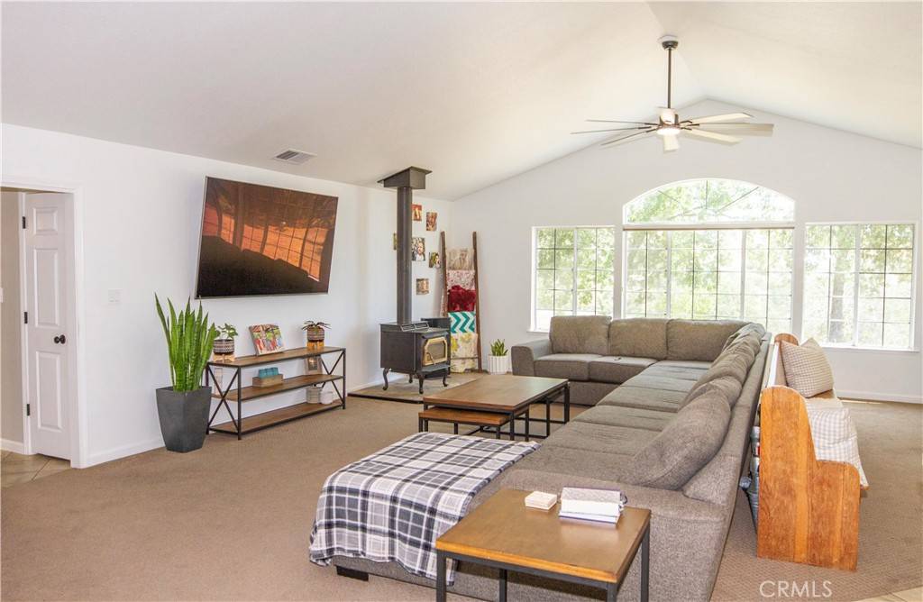 Squaw Valley, CA 93675,33708 Bronco LN
