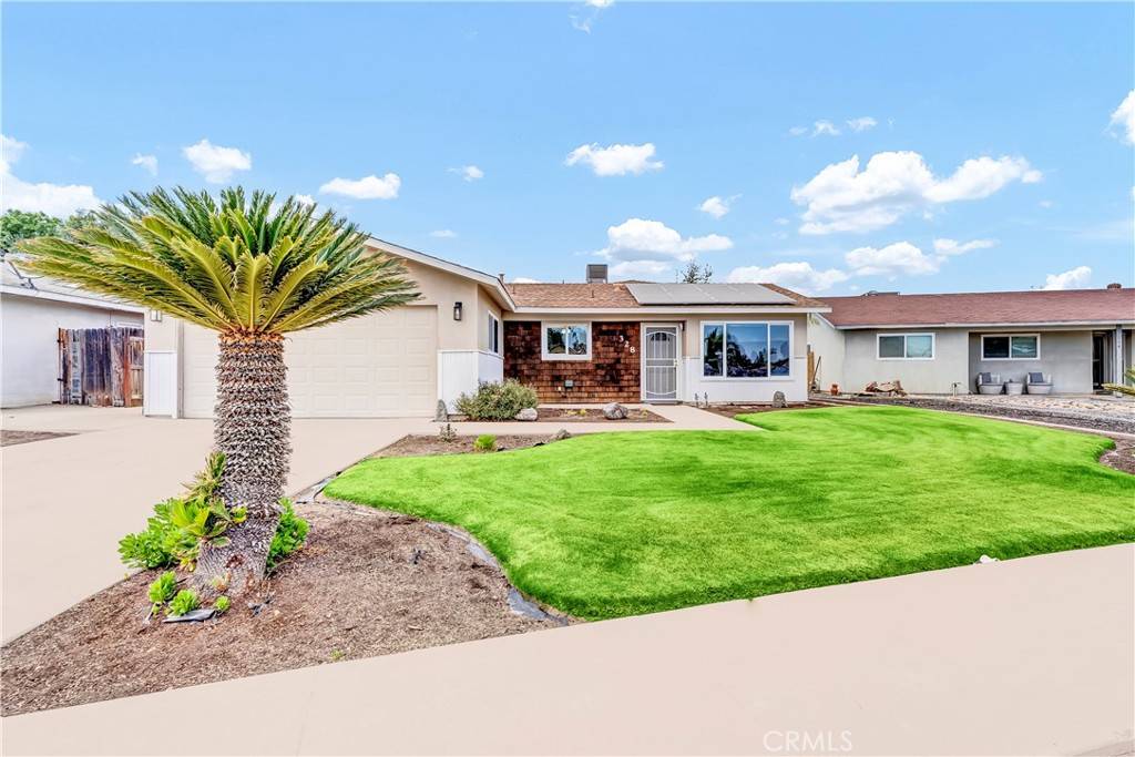 Hanford, CA 93230,328 E Sherwood DR