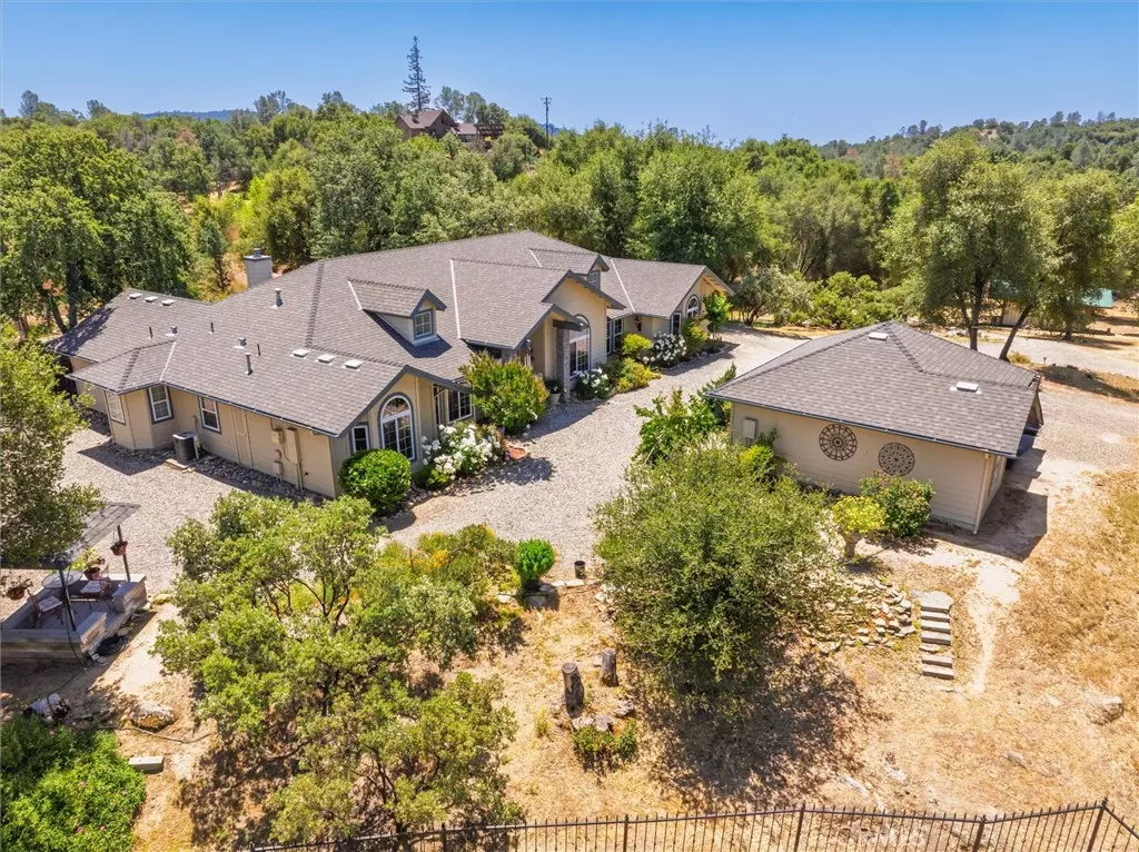 Coarsegold, CA 93614,45740 Green Lake CT