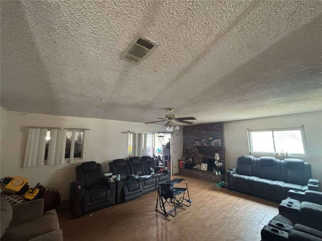 Chula Vista, CA 91911,108 Leoma LN
