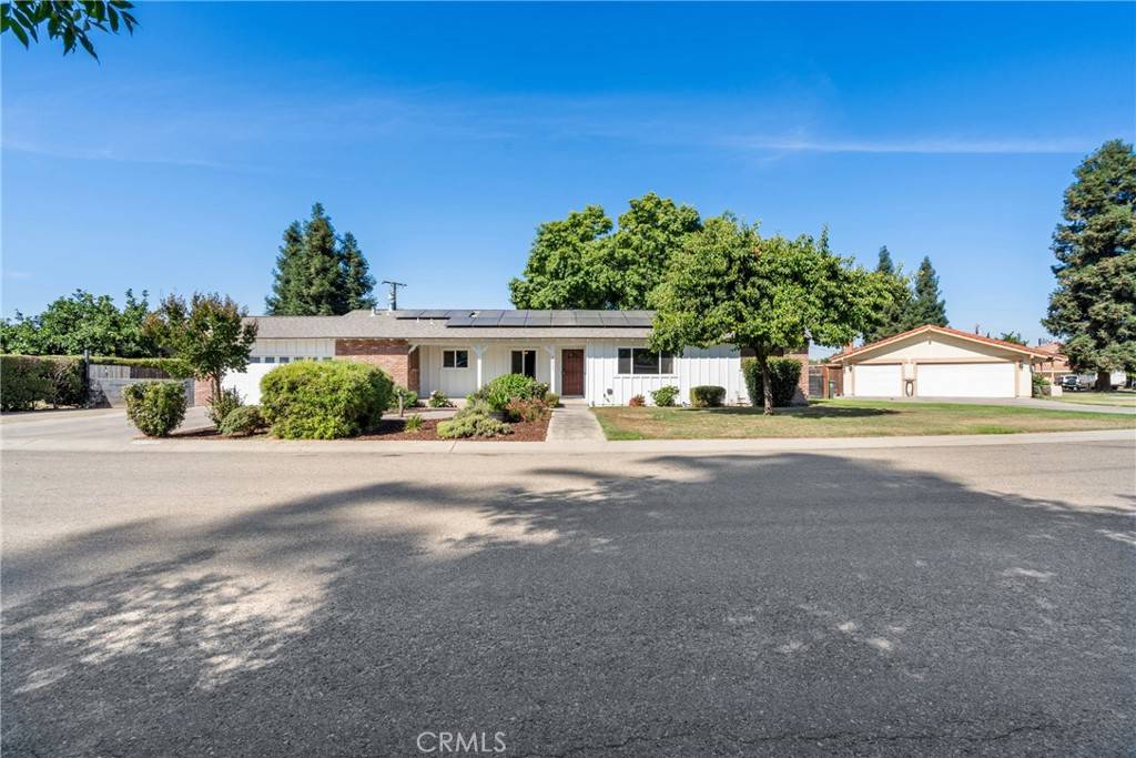 26507 Mulanax Dr, Visalia, CA 93277